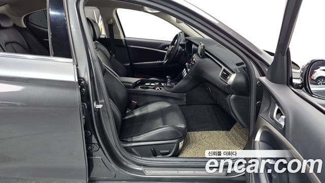Genesis G70 2020 — Photo 12/20