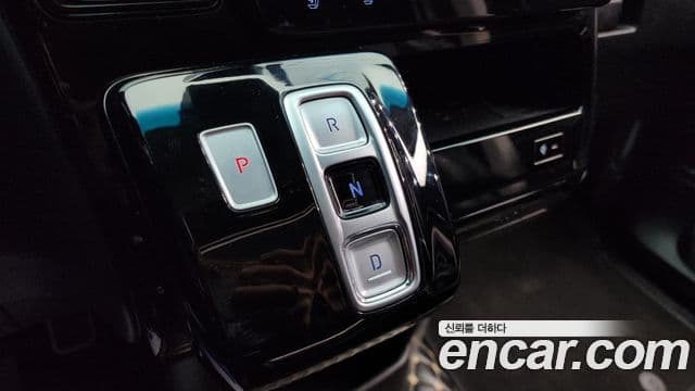 Hyundai Staria 2021 — Фото 9/20