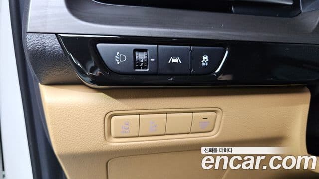 Kia Carnival 2020 — ფოტო 16/20