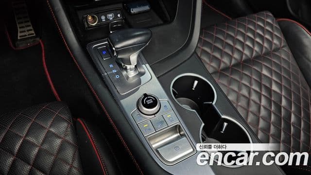 Genesis G70 2018 — ფოტო 15/20