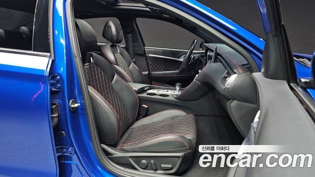Genesis G70 2018 — ფოტო 6/20