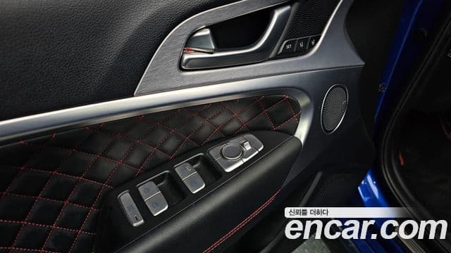 Genesis G70 2018 — ფოტო 12/20
