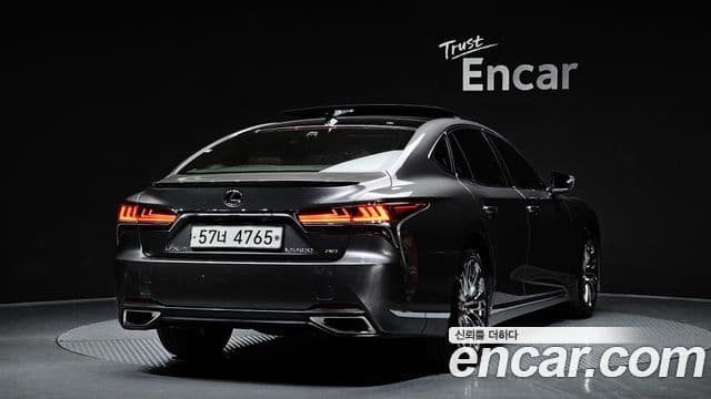 Lexus LS500 2018 — ფოტო 2/20