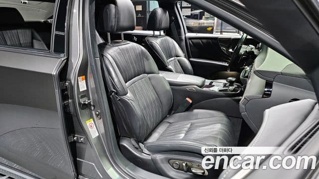 Lexus LS500 2018 — ფოტო 10/20