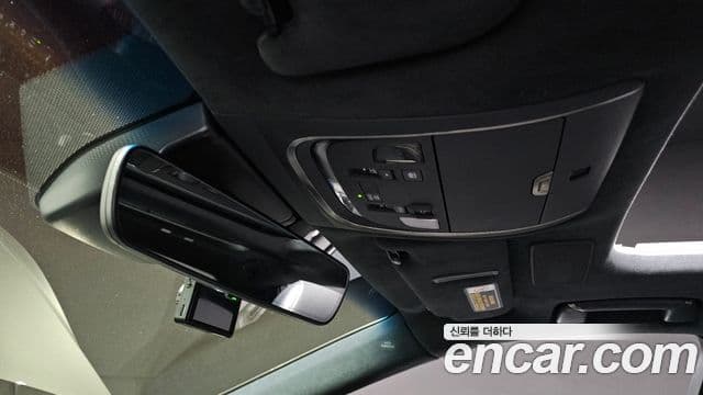 Lexus LS500 2018 — ფოტო 14/20