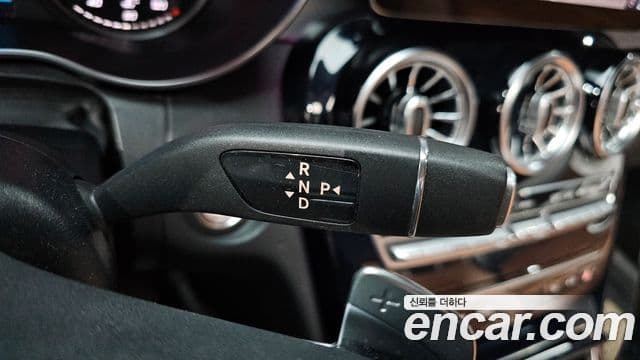 Mercedes-Benz C-Class 2019 — Şəkil 9/20