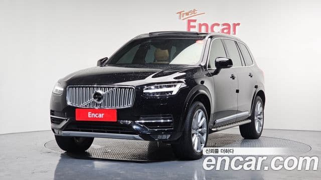 Volvo XC90 2018 — фото 1 из 20