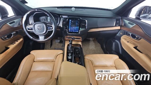 Volvo XC90 2018 — фото 7 из 20