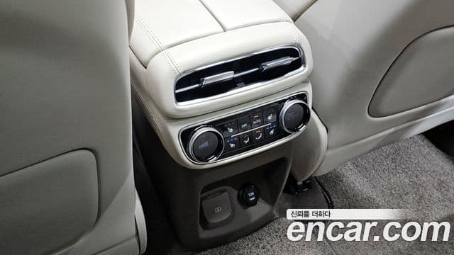 Genesis GV80 2022 — Şəkil 18/20