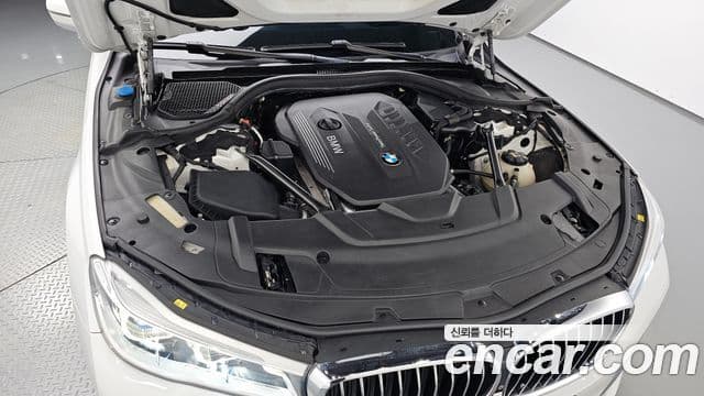 BMW 7 Series 2018 — Şəkil 6/20