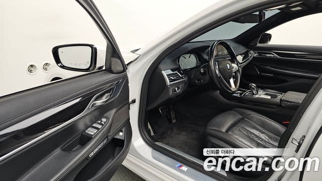 BMW 7 Series 2018 — Şəkil 10/20