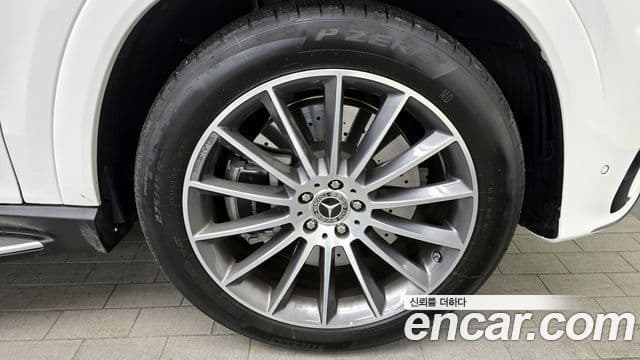 Mercedes-Benz GLE-Class 2025 — фото 5 из 20