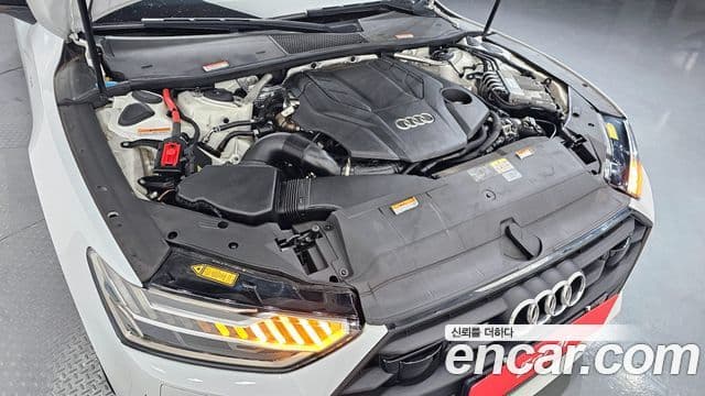 Audi A7 2022 — ფოტო 6/20