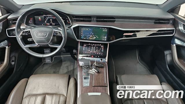Audi A7 2022 — ფოტო 7/20