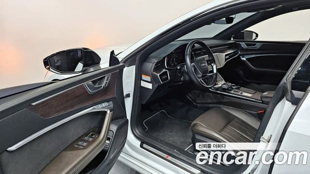 Audi A7 2022 — ფოტო 11/20
