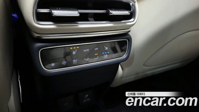 Genesis GV80 2024 — ფოტო 17/20