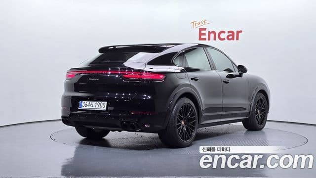 Porsche Cayenne 2021 — ფოტო 1/20
