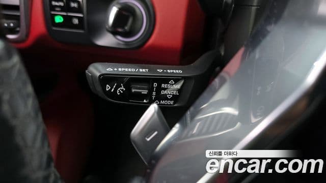Porsche Cayenne 2021 — ფოტო 13/20