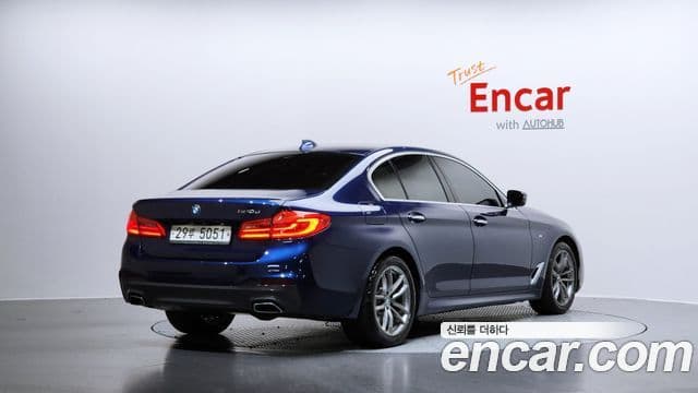 BMW 5 Series 2018 — ფოტო 2/20