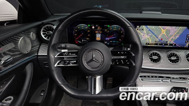 Mercedes-Benz E-Class 2021 — ფოტო 13/20