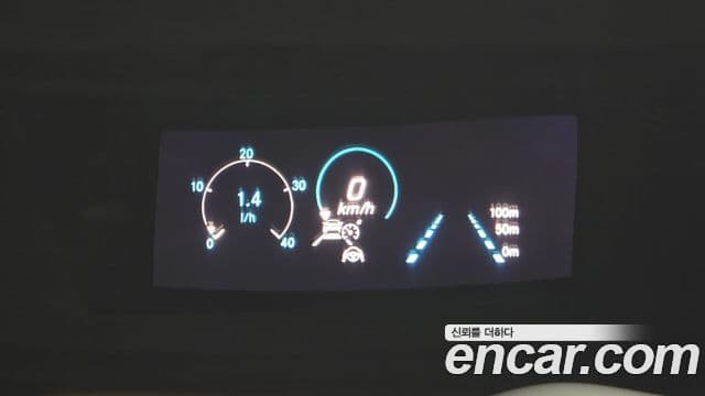 Mercedes-Benz E-Class 2021 — ფოტო 17/20