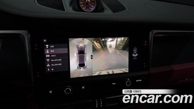 Porsche Macan 2022 — Şəkil 16/20