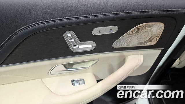 Mercedes-Benz GLS-Class 2022 — ფოტო 19/20