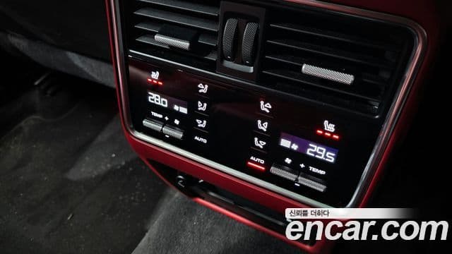 Porsche Cayenne 2020 — Фото 18/20