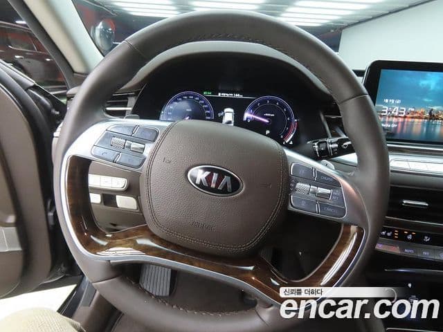 Kia The K9 2018 — ფოტო 7/20