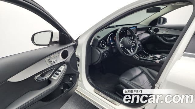 Mercedes-Benz C-Class 2020 — ფოტო 10/20