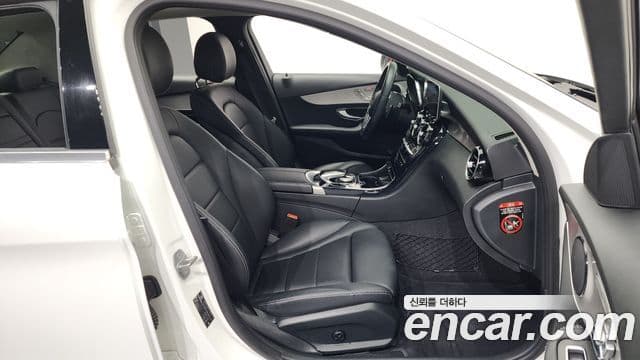 Mercedes-Benz C-Class 2020 — ფოტო 11/20