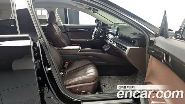 Hyundai Grandeur Hybrid 2023 — Photo 13/20