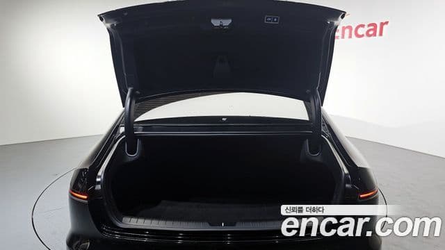 Hyundai Grandeur Hybrid 2023 — Photo 3/20