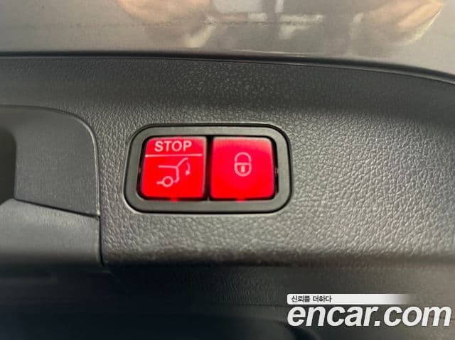 Mercedes-Benz GLE-Class 2020 — Photo 12/20
