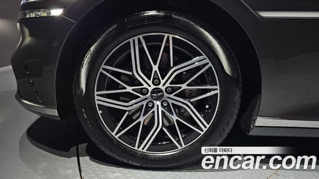 Genesis G90 2022 — фото 5 из 20
