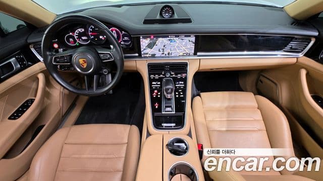 Porsche Panamera 2021 — ფოტო 9/20