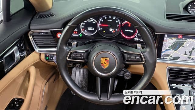Porsche Panamera 2021 — ფოტო 12/20