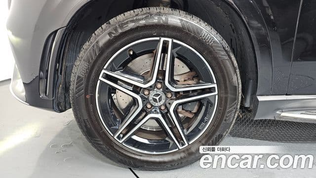 Mercedes-Benz GLE-Class 2020 — ფოტო 5/20