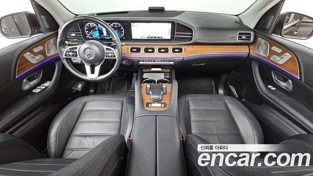 Mercedes-Benz GLE-Class 2020 — ფოტო 7/20