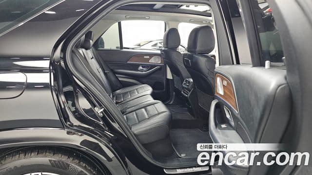 Mercedes-Benz GLE-Class 2020 — ფოტო 12/20