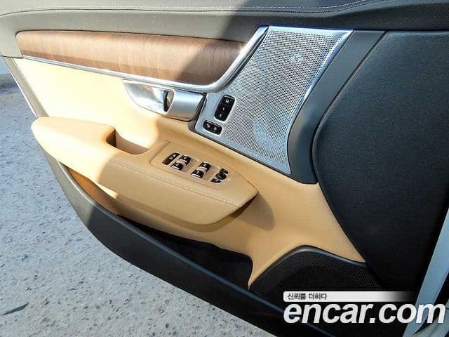 Volvo S90 2023 — ფოტო 15/19