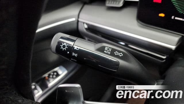 Kia K5 2024 — ფოტო 17/20