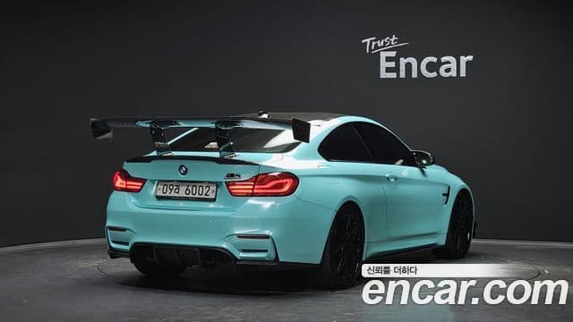 BMW M4 2018 — ფოტო 2/20