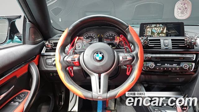 BMW M4 2018 — ფოტო 13/20