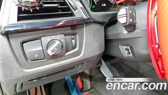 BMW M4 2018 — ფოტო 19/20