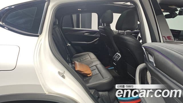 BMW X4 2021 — ფოტო 12/20