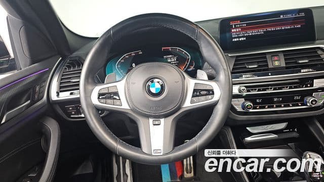 BMW X4 2021 — ფოტო 13/20