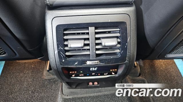 BMW X4 2021 — ფოტო 18/20
