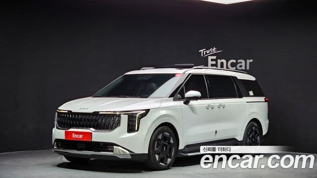 Kia Carnival 2023 — Şəkil 1/20