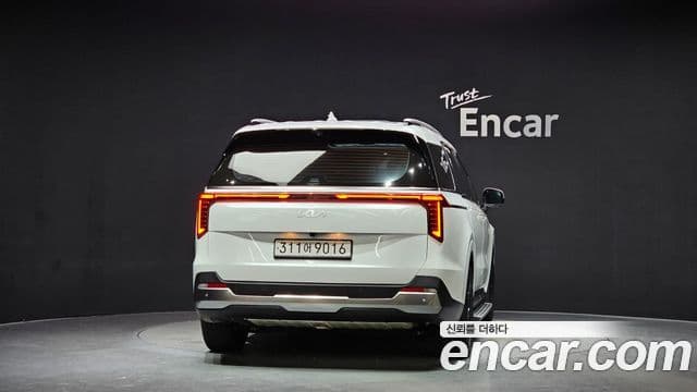 Kia Carnival 2023 — Şəkil 4/20